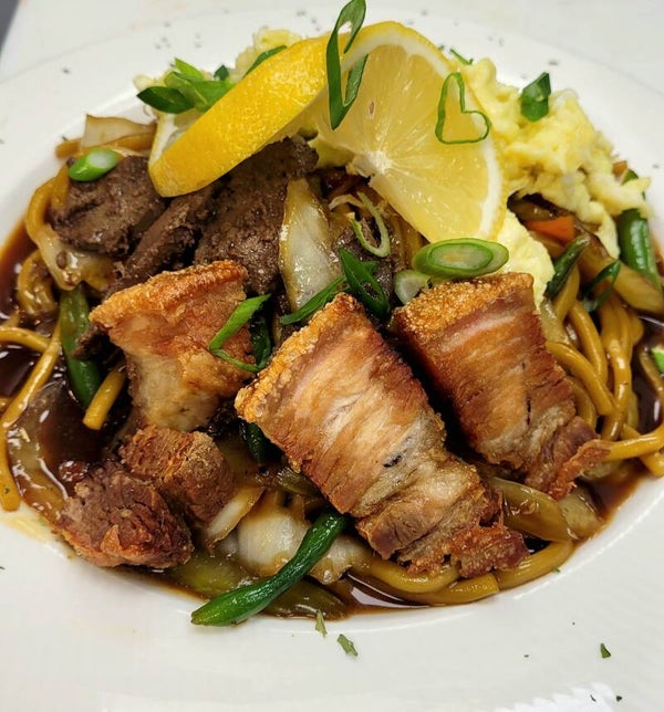 PANSIT CHAMI (Sweet and Spicy)