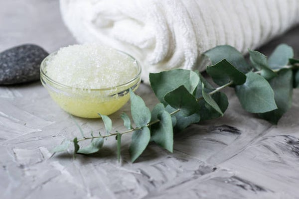 Eukalyptus-Peeling – Erfrischung für Haut und Sinne