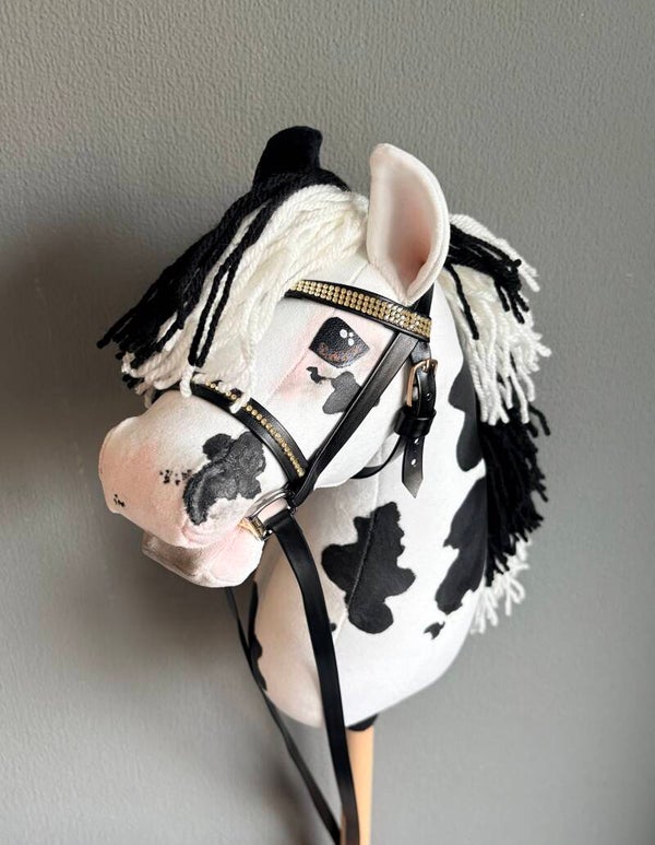 Hobby horse “Floortje” (Size S) incl. hoofdstel