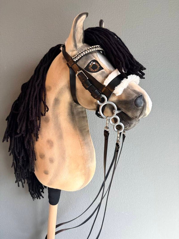 Hobby Horse PRE Buckskin “Phoenix” (maat L) incl. luxe hoofdstel