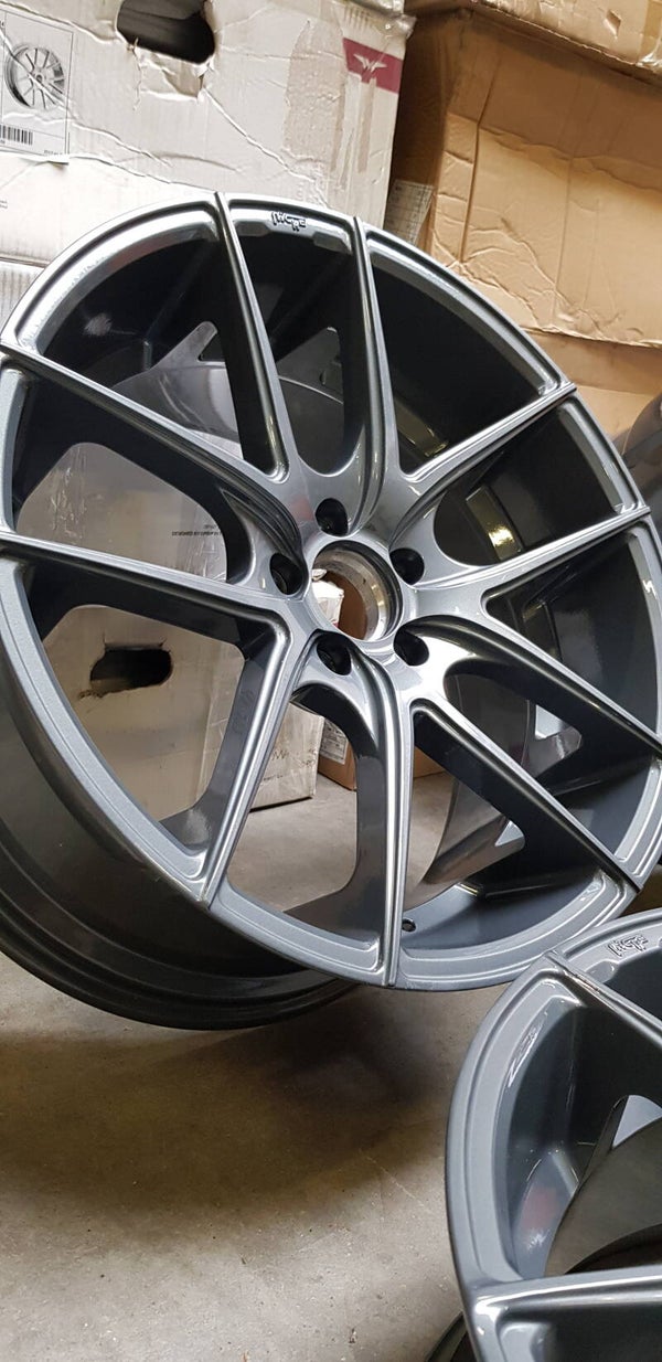 20" Niche Targa 5 x 112 Breedset