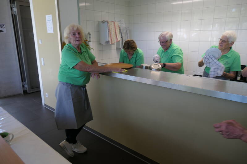 2025-08-17-20-kaffeeklatsch_helferteam-standard.jpg