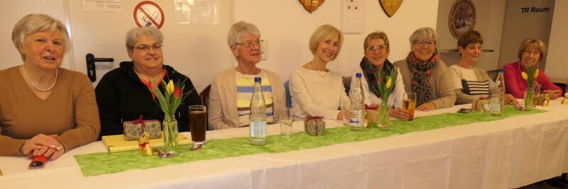 2026-03-28-mitgliederversammlung-team-standard.jpg