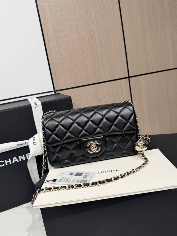 Chanel AS1787 bag