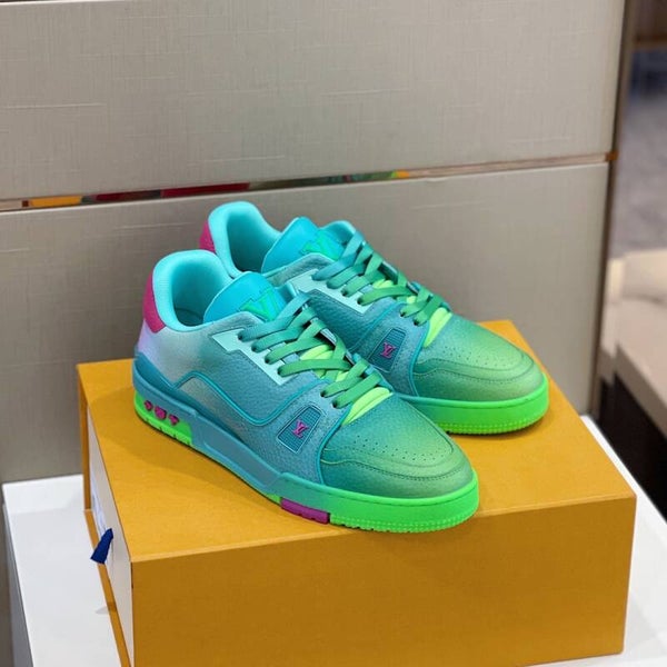 L-V Sneakers #1