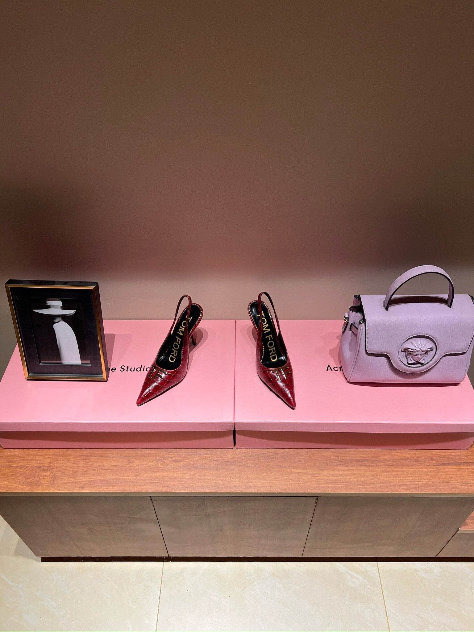 TF pointed fashion show high heels