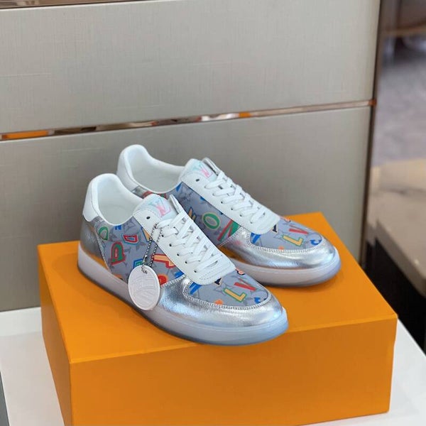 Low Top Sneakers #15