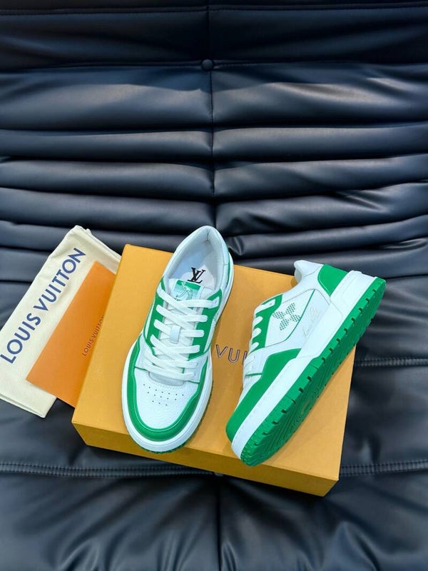 “24 Low-Top Sneakers