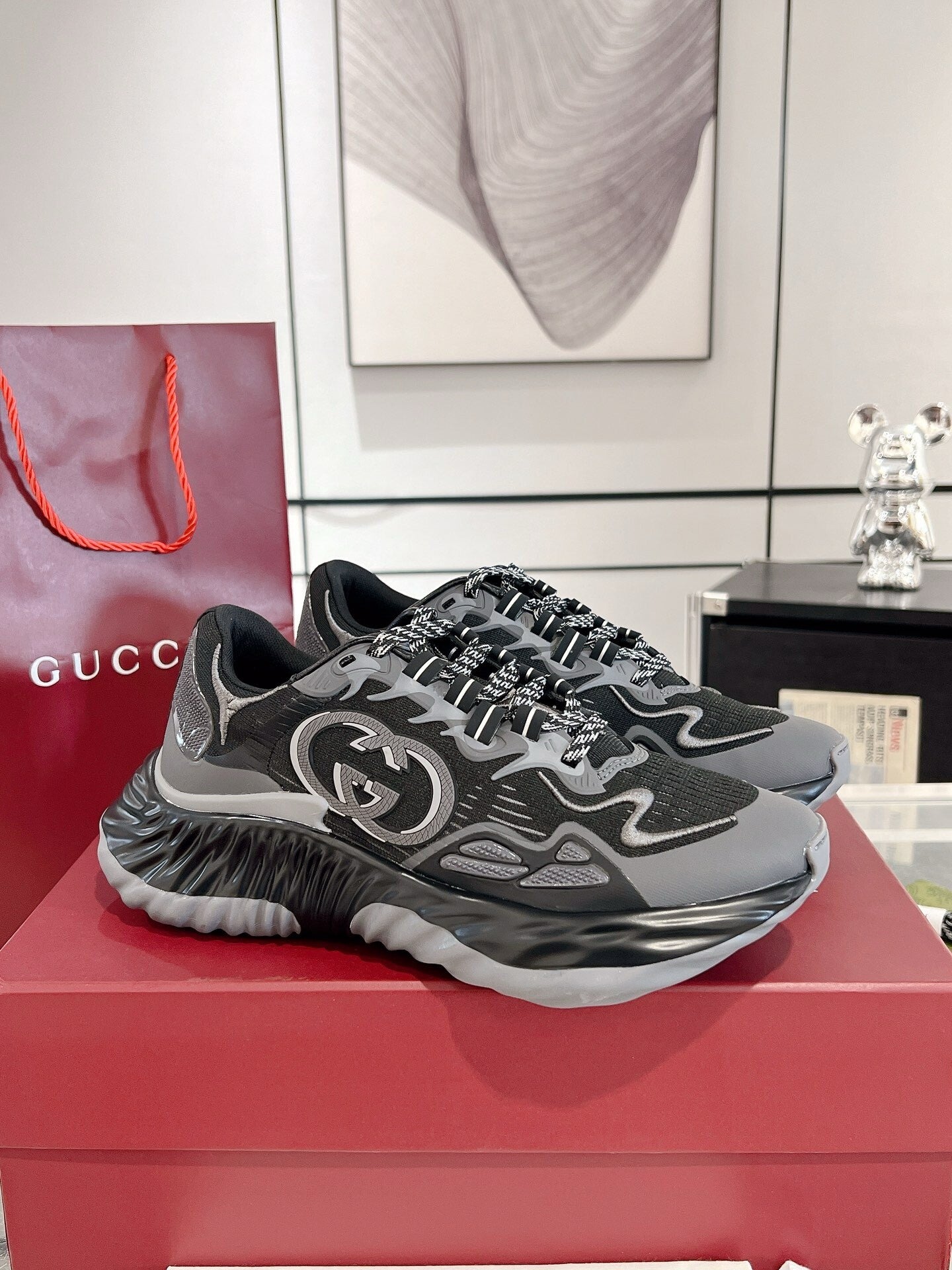 Gucci Ripple Sneakers