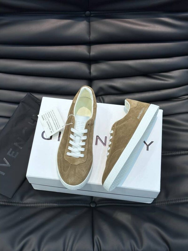 GVC low-top sneakers
