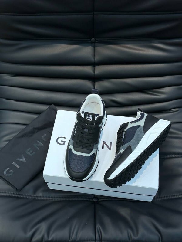GVC low-top sneakers