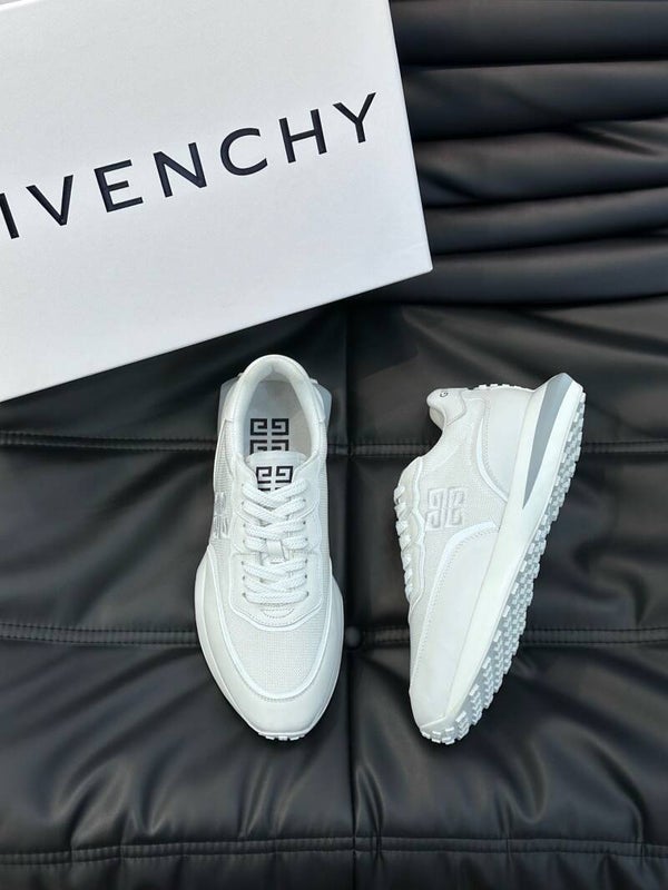 GVC low-top sneakers