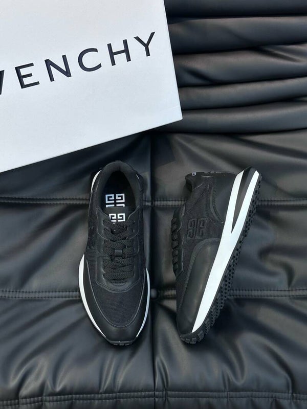 GVC low-top sneakers