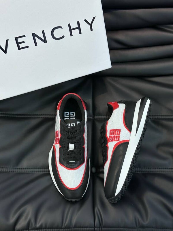 GVC low-top sneakers