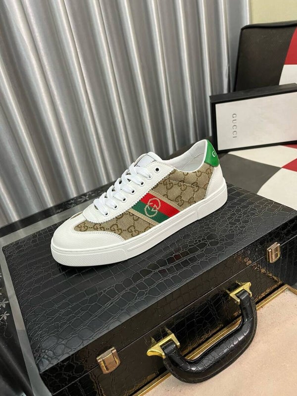 “25 Gucci Sneakers