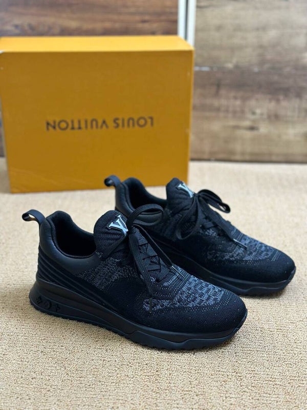 LV Trainer/Sneakers “25
