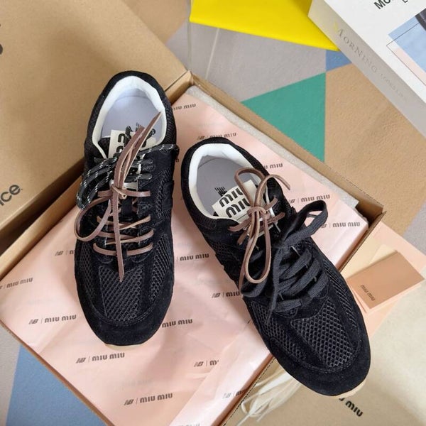 Co-branded sneakers New Balance x MiuMiu