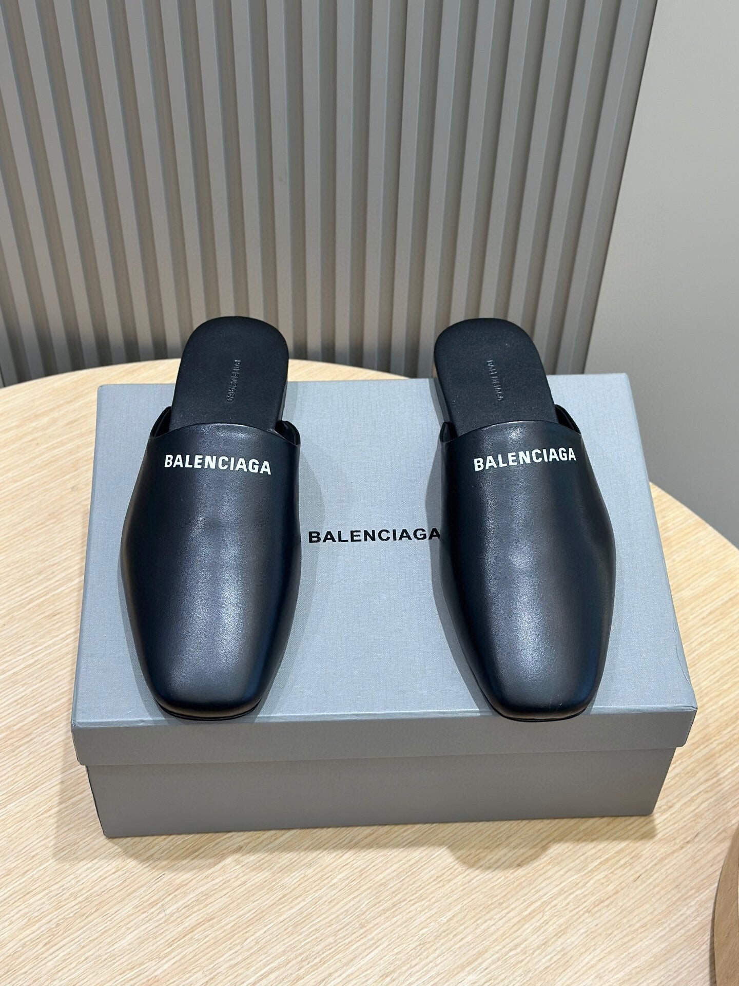 BALENCIAGA COSY BB SLIDES