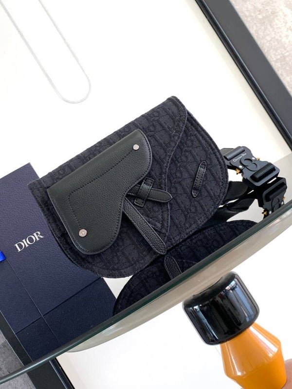 Oblique Saddle bag “24