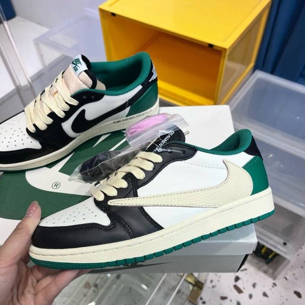 Nike AJ1 Low  Sneakers