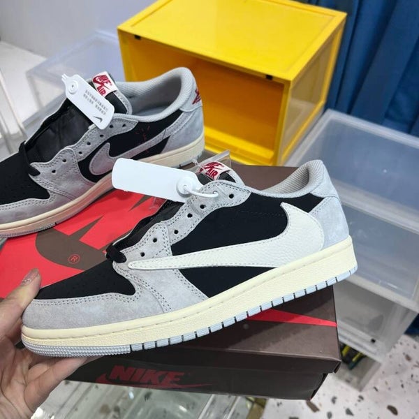 Nike AJ1 Low  Sneakers