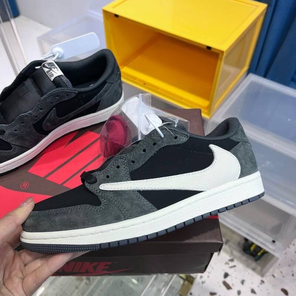 Nike AJ1 Low  Sneakers