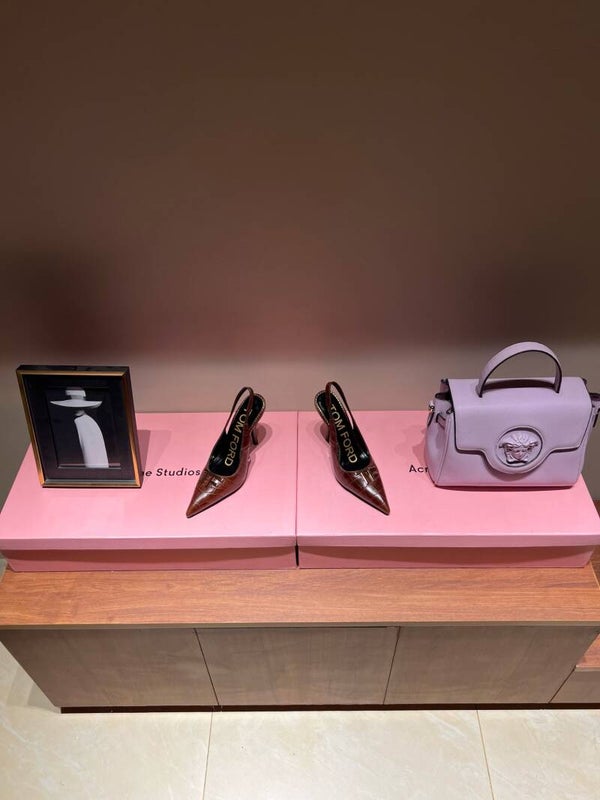 TF pointed fashion show high heels