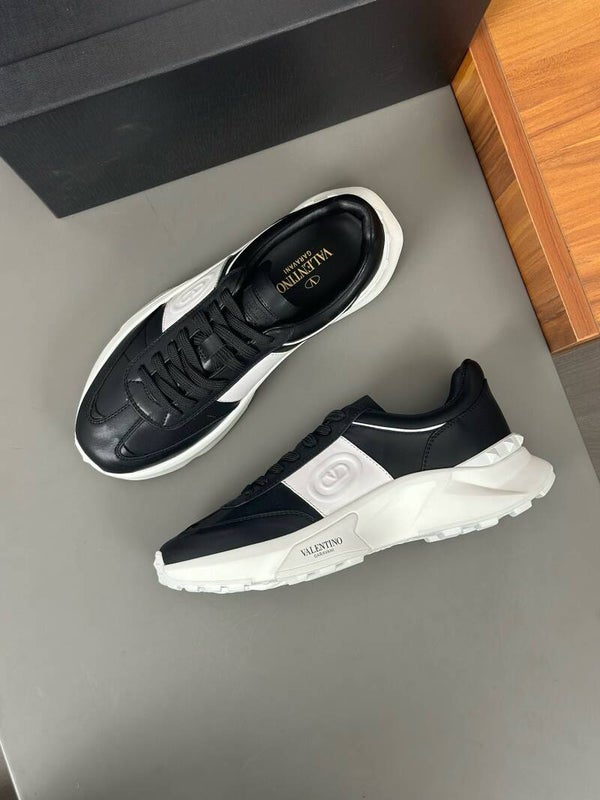 Valentino OneStud Sneakers