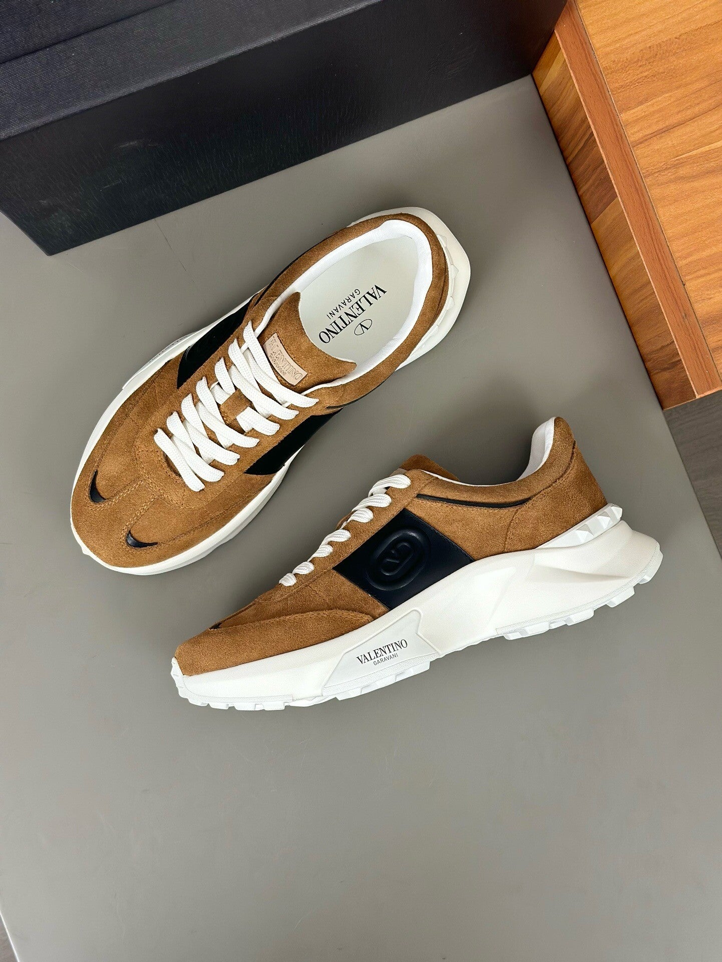 Valentino OneStud Sneakers