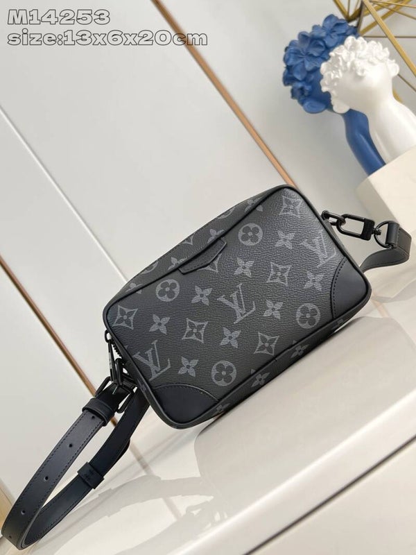 LV messenger men’s bag
