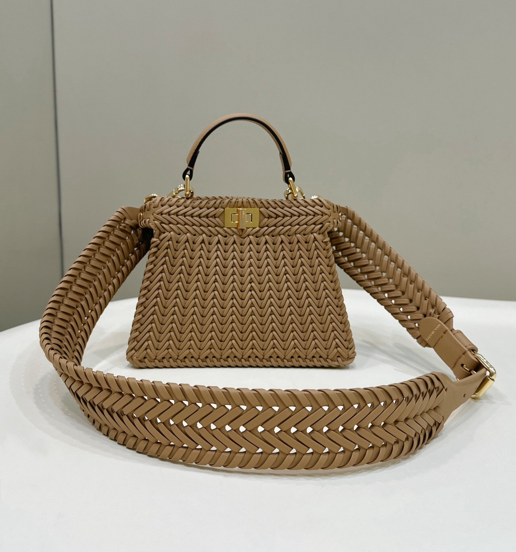 Fendi Peekaboo ISeeU Hand Bag