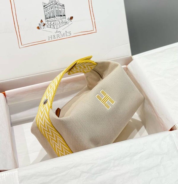 Hermes women’s bag “24