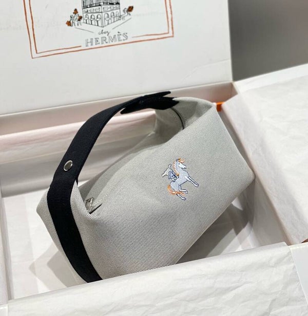 Hermes women’s bag “24