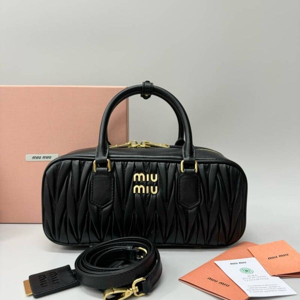 Miumiu Matelasse mdi bag