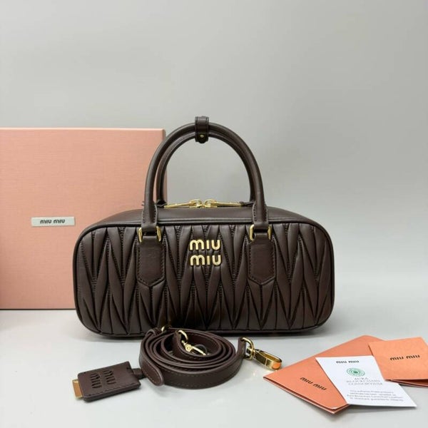 Miumiu Matelasse mid bag