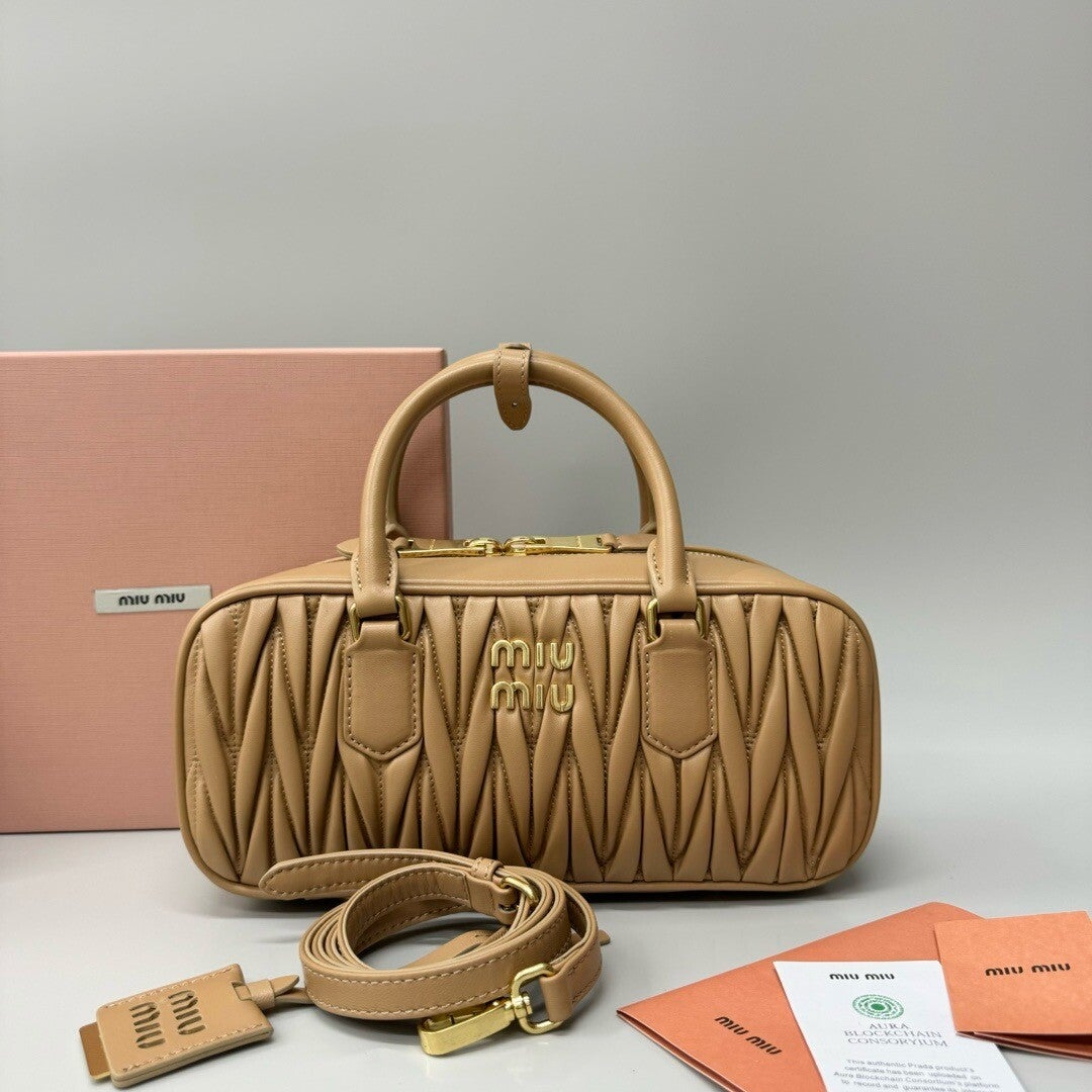 Miumiu Matelasse mid bag