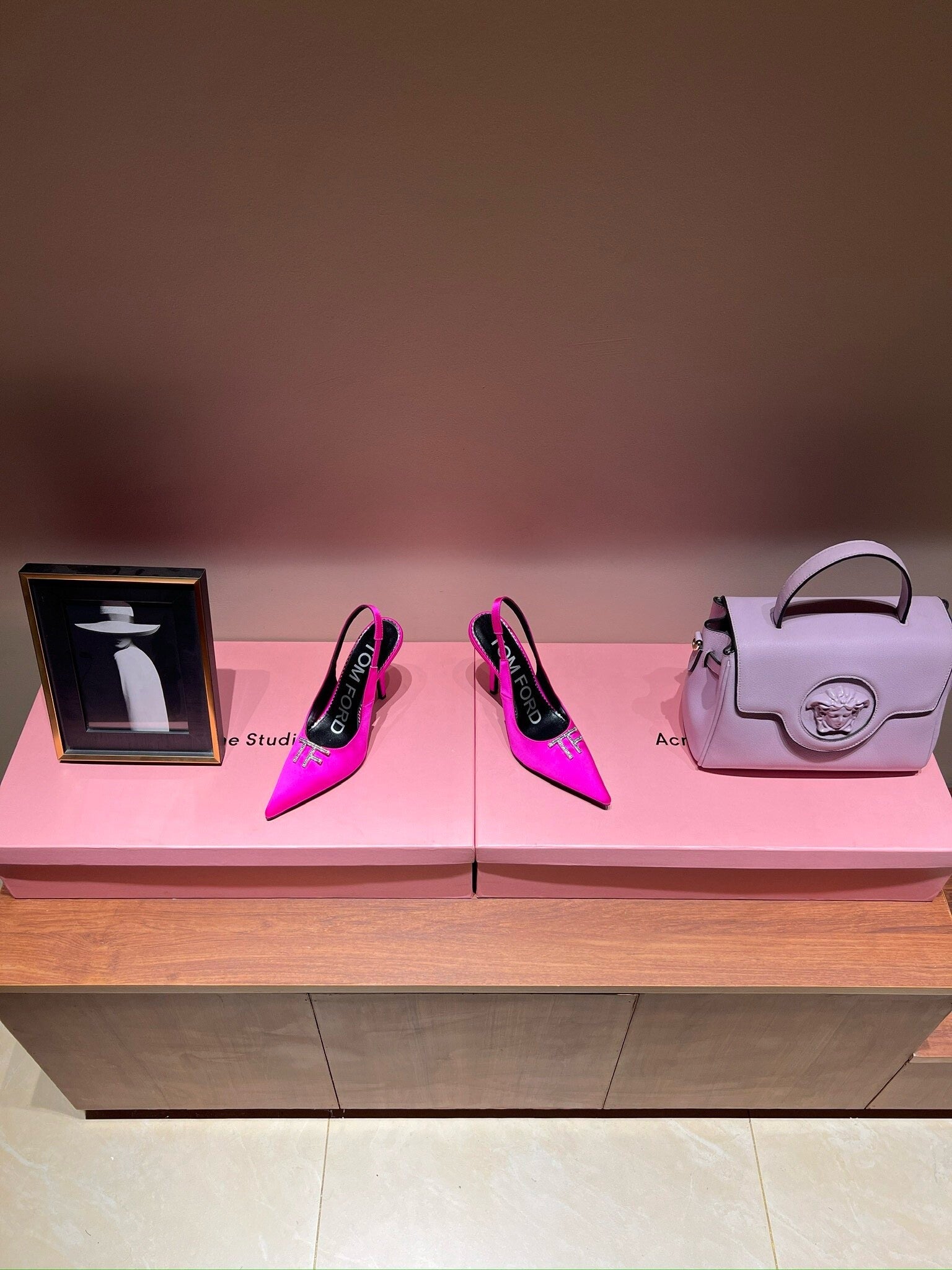 TF pointed fashion show high heels