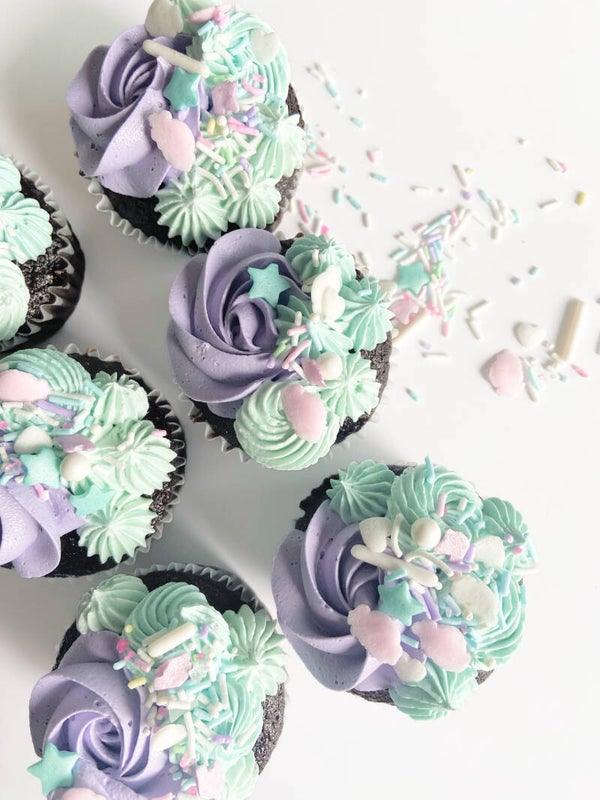 Custom Cupcakes - 1 dozen