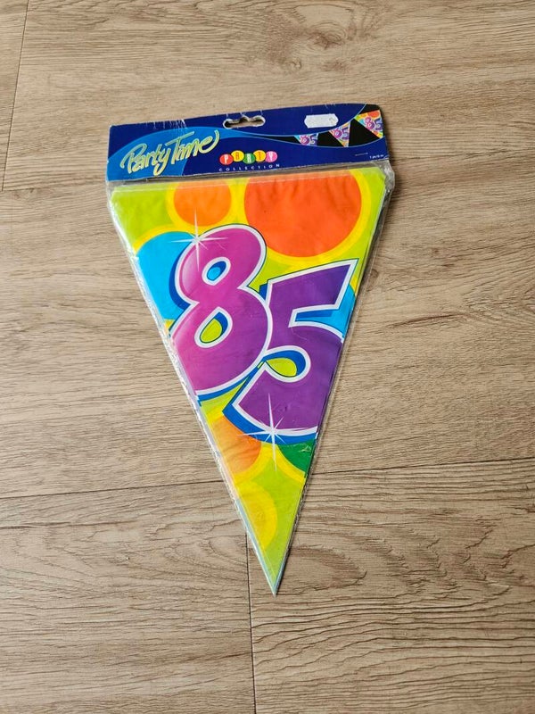 85 jaar vlaggenlijn