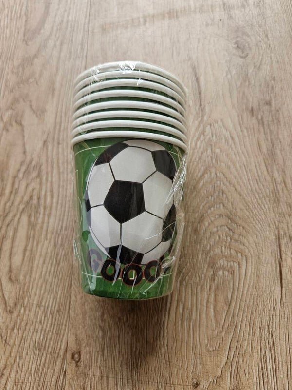 8 wegwerpbekers voetbal