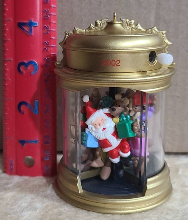 2002 - Kris and the Kringles Collector's Series #2 - Hallmark Ornament
