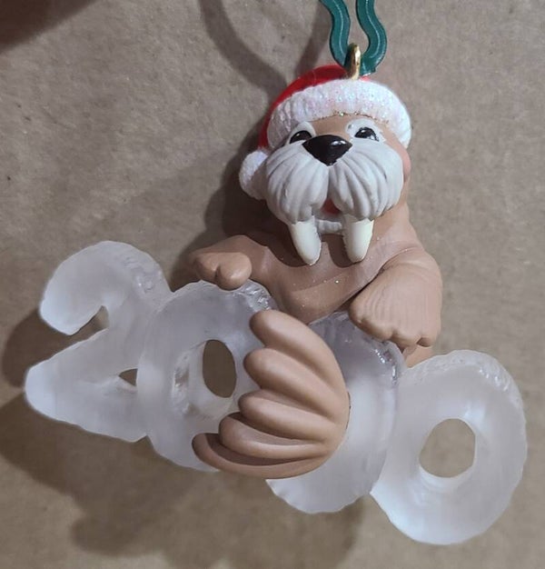 2000 Cool Decade Collector's Series #1 (Walrus) - Hallmark Ornament