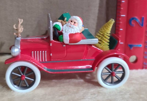 1991 - Santa's Antique Car - Here Comes Santa Collector's #13 - Hallmark Ornament