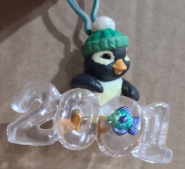 2001 Cool Decade Collector's Series #2 (Penguin) - Hallmark Ornament