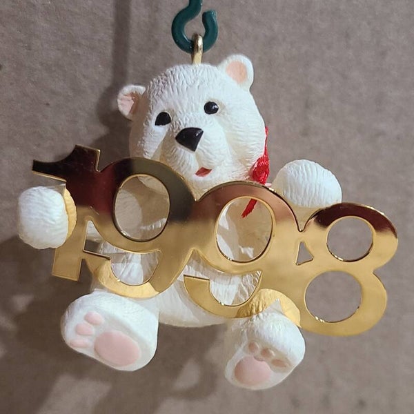 1998 Fabulous Decade Collector's Series #9 (Polar Bear) - Hallmark Ornament