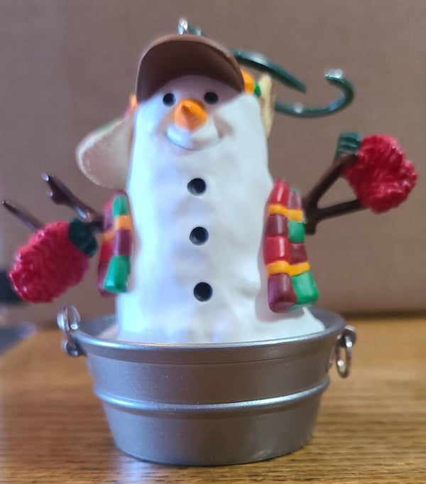 1999 - Playful Snowman