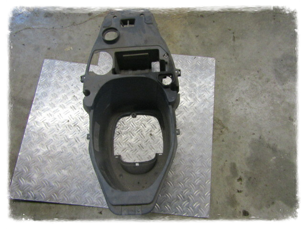 Piaggio Fly   Helmfach