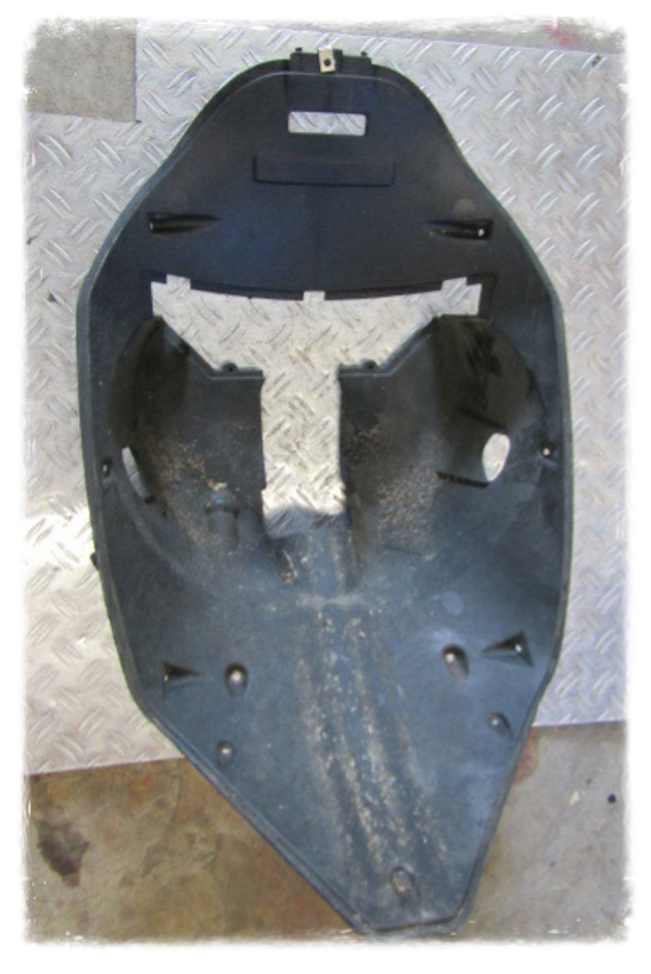 Aprilia SR 50 R Factory 2 T  Verkleidung Spritzschutz Gabel