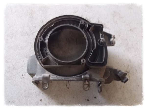 Piaggio Fly 125 4T große Abdeckung Lichtmaschine