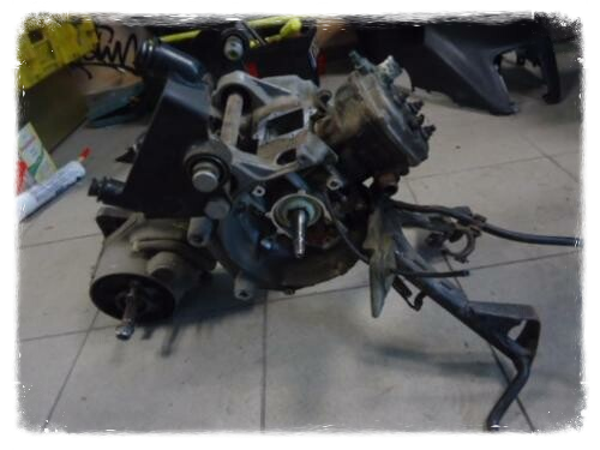 Aprilia SR LC 50 Old  Minarelli liegend Motor